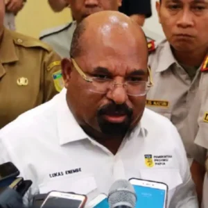 Kuasa Hukum Lukas Enembe Minta Selesaikan Pakai Hukum Adat