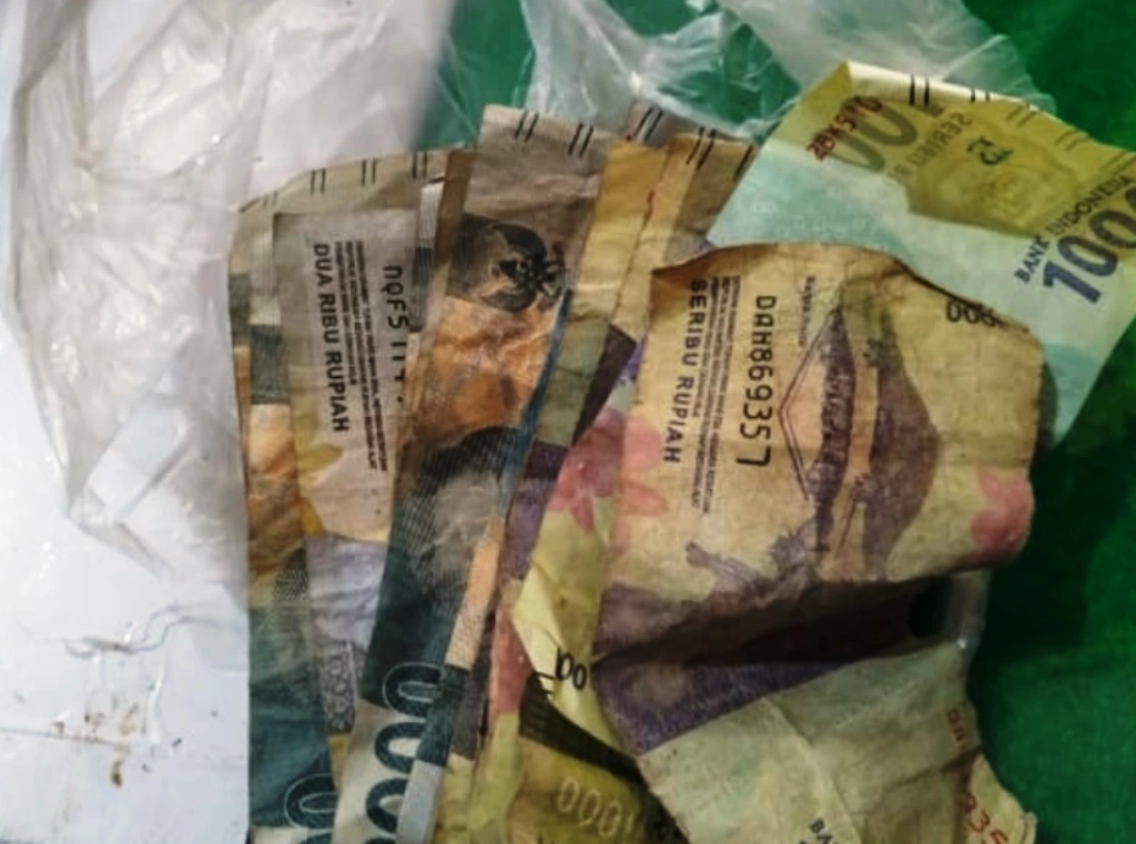 Barang Bukti Pungli Terhadap Sopir Truk