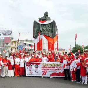 Lima Ribu Bendera Merah Putih Dibagikan di Tanah Kelahiran Fatmawati Soekarno