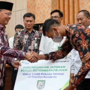 Rohidin Bahas Jaminan Tenaga Kerja dengan Komisi IX