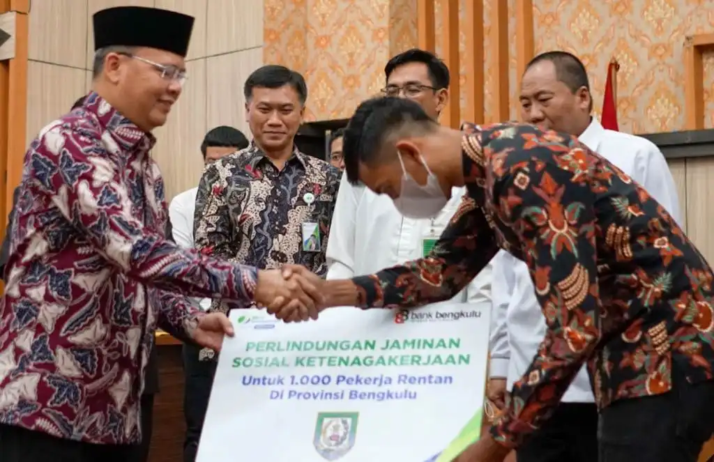 Rohidin Bahas Jaminan Tenaga Kerja dengan Komisi IX