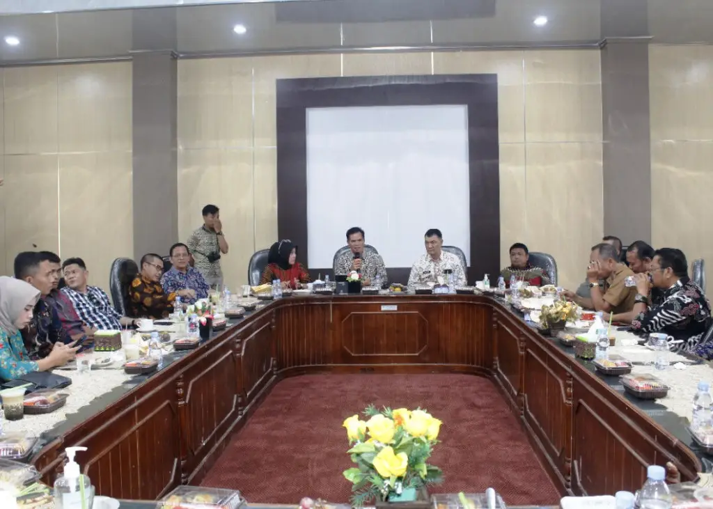 Tumbuhkan Hubungan Erat, DPRD Benteng Silaturahmi Dengan Pj Bupati