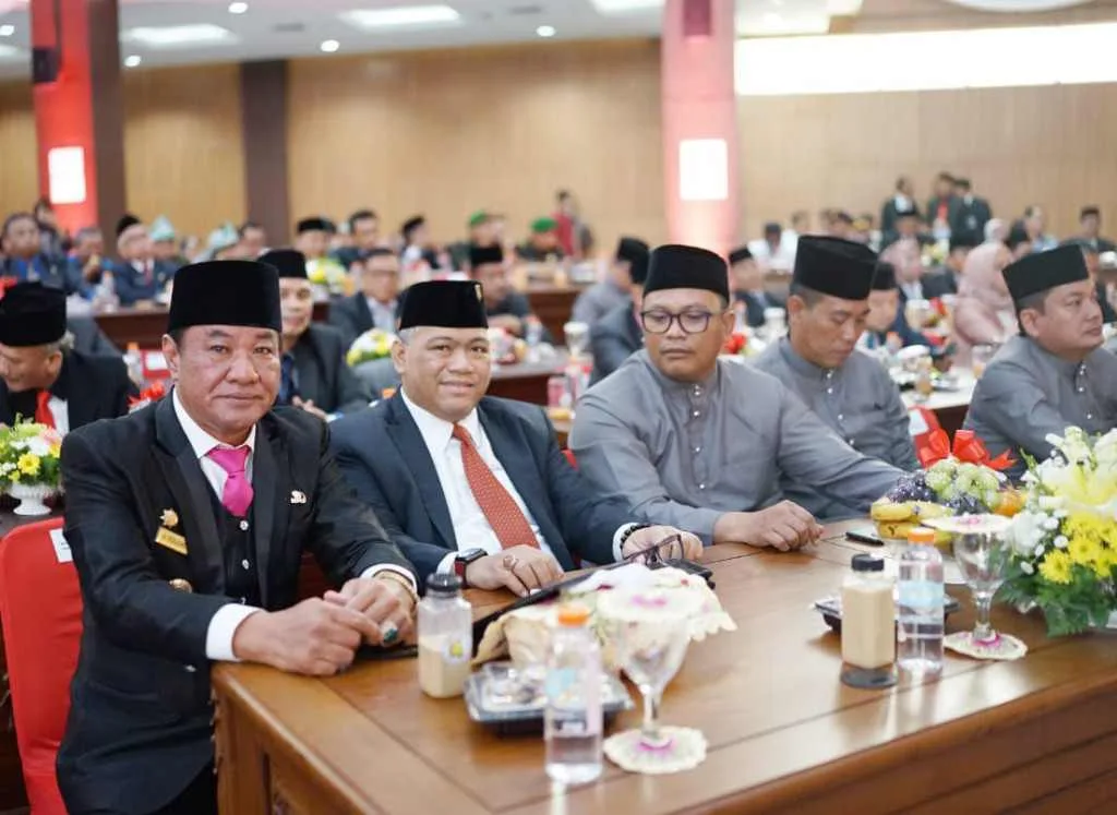 Wagub Bengkulu Rosjonsyah saat Hadiri Paripurna HUT ke 21 Lubuklinggau