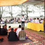 Wagub Rosjonsyah Hadiri Ritual Kenduri Pantai