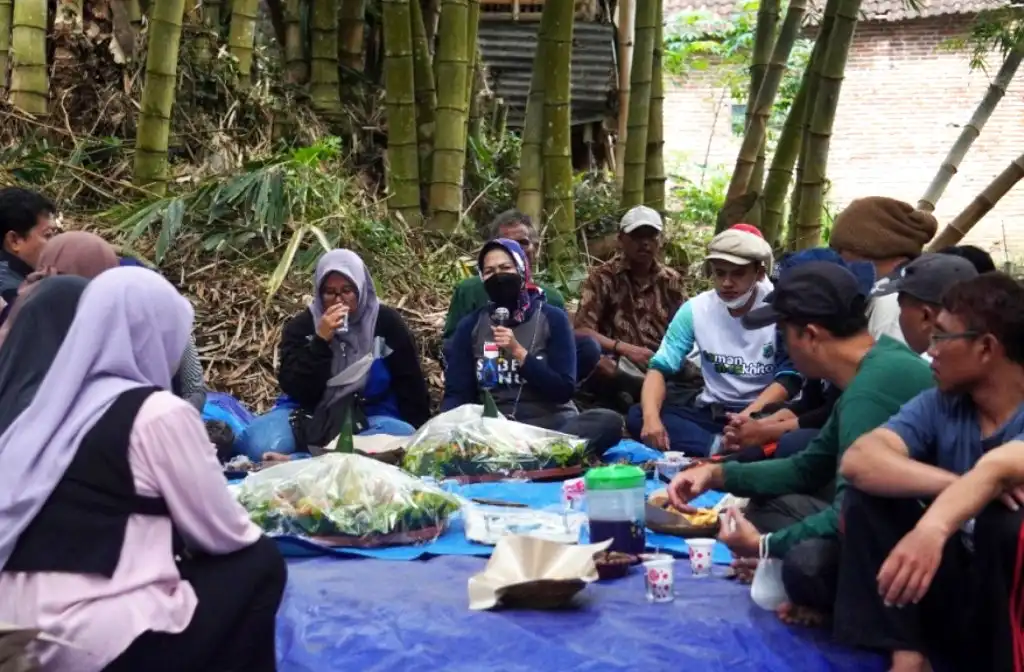 Wali Kota Batu Ikut Kerja Bakti Sabers Pungli
