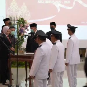 Wali Kota Batu Lantik Lima Kepala Desa Terpilih Tahun 2022