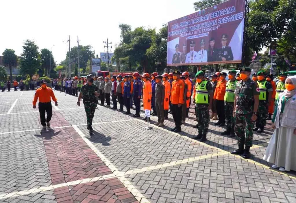 Danrem 083 Baladhika Jaya, Kolonel Inf Mohammad Imam Gogor Agnie Aditya, bertindak sebagai Pembina Apel, Parkir Timur Balaikota Among Tani, Kota Batu.