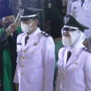 Bupati Demak Lantik 182 Kepala Desa Terpilih Pengambilan Sumpah Jabatan dan pelantikan kades terpilih oleh Bupati Demak Eisti'anah di Pendopo Kabupaten Demak.