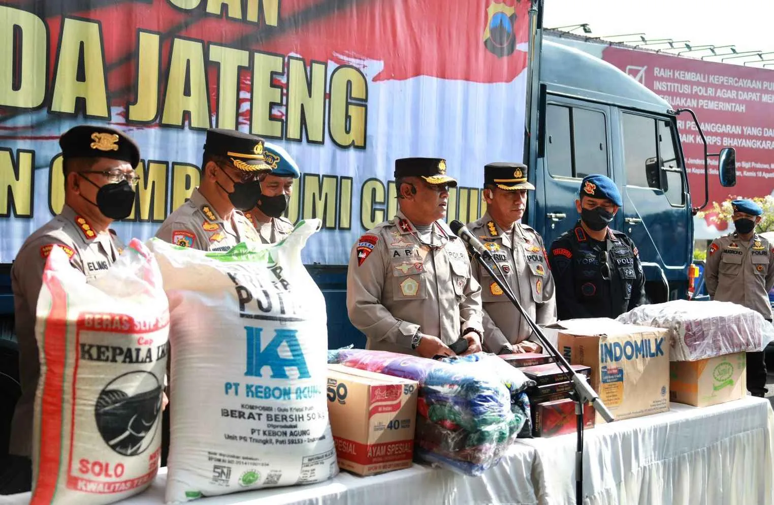 Empati Korban Gempa Cianjur, Polda Jateng Kirim Bantuan Logistik