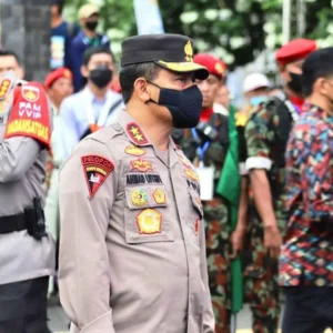 Kapolda Jateng Apresiasi, Pembukaan Muktamar Muhammadiyah Berjalan Aman Lancar Kapolda Jawa Tengah Irjen Pol Ahmad Luthfi saat memantau langsung pengamanan Muktamar Muhammadiyah ke48 di Stadion Manahan, Solo, Jawa Tengah