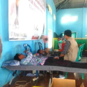 Sambut Hari IDI ke 72, PMI Mukomuko Beserta IDI Gelar Bakti Sosial Sambut hari IDI ke 72, PMI Mukomuko Beserta IDI Gelar Bakti Sosial