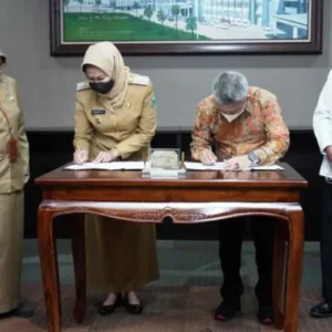 Pemkot Batu dan Kemenag RI menandatangi MOU PPG PAI di Ruang Rapat Utama Balaikota Among Tani, Kota Batu