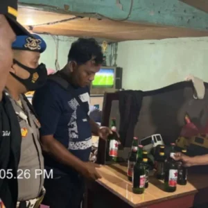 60 Liter Tuak Diamankan Dari Ex Lokalisasi Kota Bengkulu KSKP Pulau Baai Razia Ex Lokalisasi Kota Bengkulu