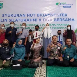 BPJamsostek Kota Batu dalam Peringatan HUT ke-45 Tahun Bagikan Beasiswa BPJamsostek Kota Batu dalam Peringatan HUT ke-45 Tahun Bagikan Beasiswa