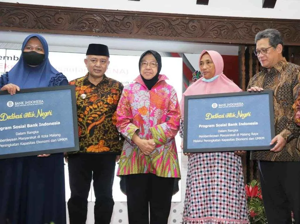 Bupati Malang Dampingi Mensos Serah Terima Tahap I Program PENA