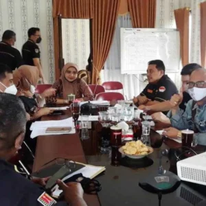 Forkommas RI Soroti Ratusan Toko Tak Berijin di Kota Semarang Forkommas RI Soroti Ratusan Toko Tak Berijin di Kota Semarang