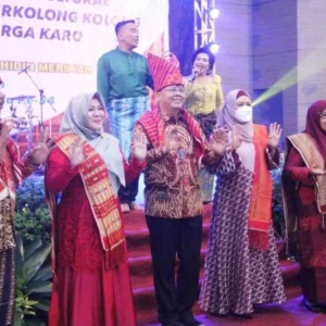 Gubernur Rohidin Hadiri Pentas Seni Suku Karo di Bengkulu