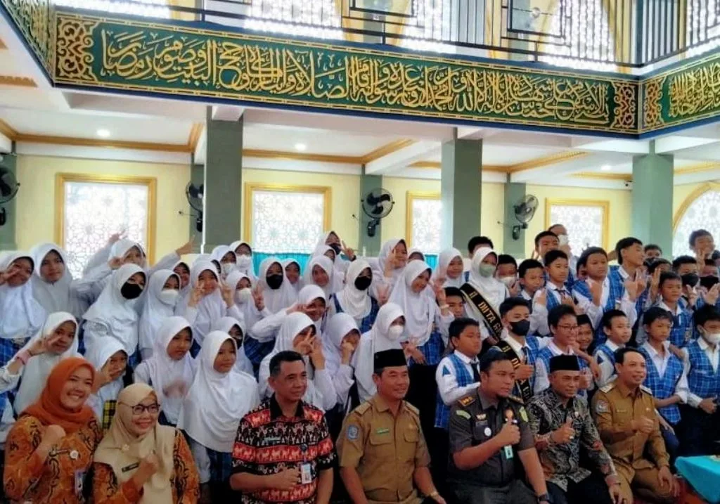 Hari Kedua, Disdik Gelar Sosialisasi P4GN di SMPN 2 Kota Bengkulu