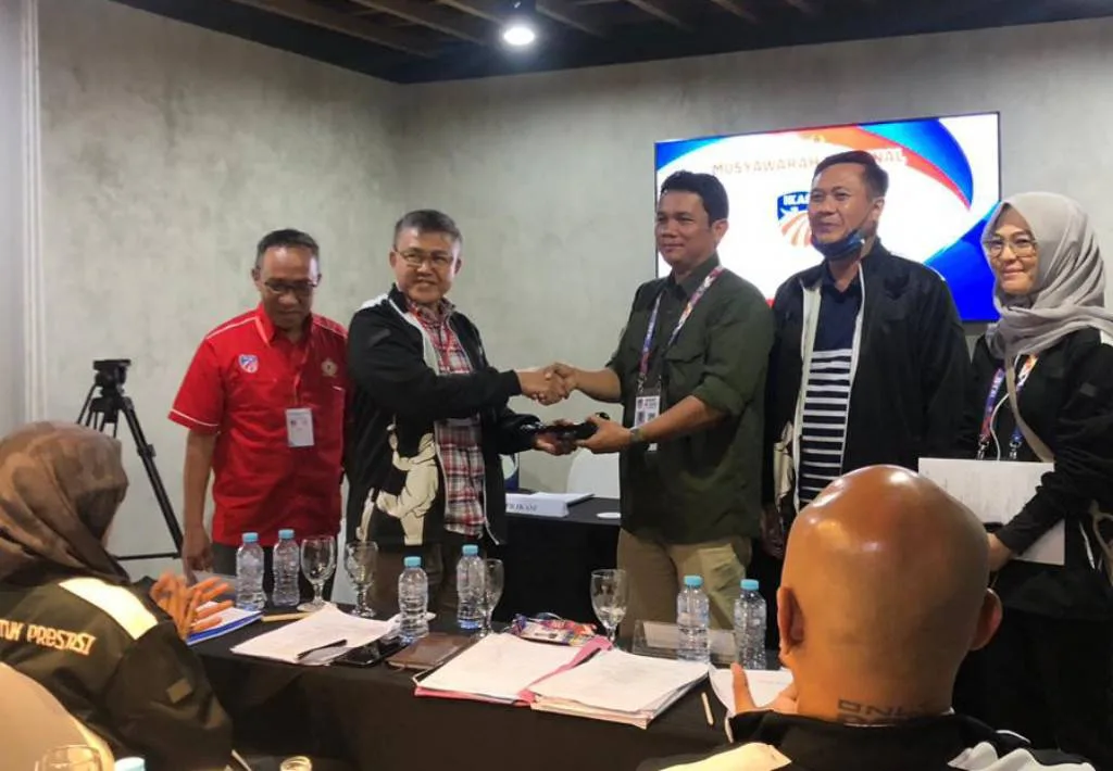 Jadi Ketua Sidang Munas IKASI, Jonaidi Optimis Anggar Semakin Digemari