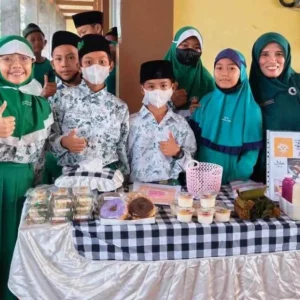 Kenalkan Wirausaha, MI Takhasus Darul Ulum Ngaliyan Gelar Market Day Kenalkan Wirausaha, MI Takhasus Darul Ulum Ngaliyan Gelar Market Day
