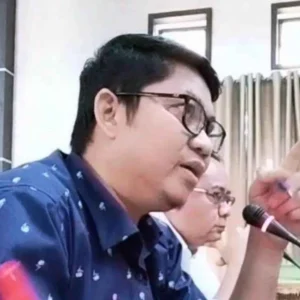Komaruddin : Polisi Harus Usut Provider Yang Tidak Bertanggung Jawab! Komaruddin : Polisi Harus Usut Provider Yang Tidak Bertanggung Jawab!