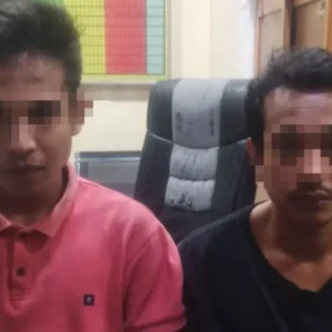 Nyanyi Saat Ditangkap, Dua Pemuda Kota Bengkulu Diringkus Nyanyi Saat Ditangkap, Dua Pemuda Kota Bengkulu Diringkus
