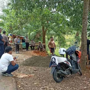 Pagari Tanah Ex STQ UIN FAS Bengkulu Minta Pengamanan Polisi, Ada Apa ? Pagari Tanah Ex STQ UIN FAS Bengkulu Minta Pengamanan Polisi, Ada Apa ?