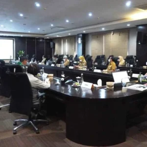 Pemkot Batu Ikuti Rakor Pengendalian Inflasi Daerah Dipimpin Mendagri Pemkot Batu Ikuti Rakor Pengendalian Inflasi Daerah Dipimpin Mendagri