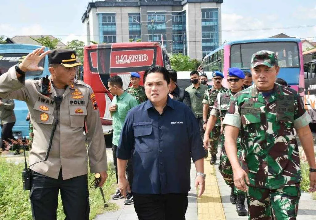 Pernikahan Kaesang - Erina, Tamu Diangkut 400 Becak dan 35 Andong