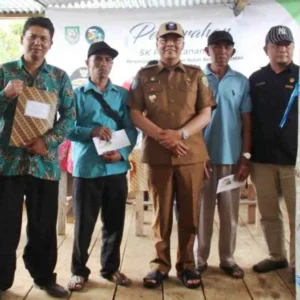 SK Izin Perhutanan Sosial Rejang Lebong Terbit, Gubernur : Kelola Yang Baik