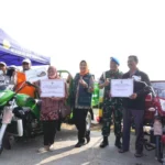 Wali Kota Batu Panen Hasil Pertanian dan Serahkan Bantuan pada Gapoktan