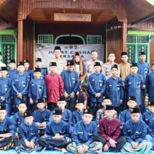 Adakan Jumat Curhat, Polres Mukomuko Datangi Pesantren AFNA
