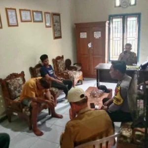 Curi Sawit Tetangga, Dua Pemuda Petuahi Polisi Saat Problem Solving