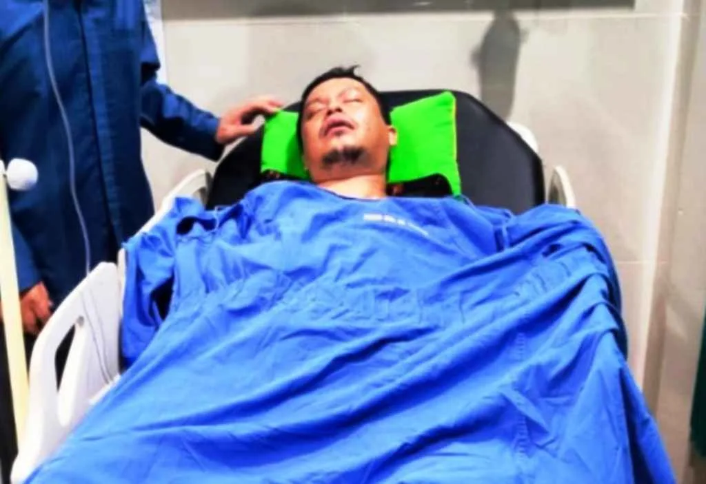 Gagal Mengudara, Kembang Api Jumbo Meledak Ditangan Wabup Kaur