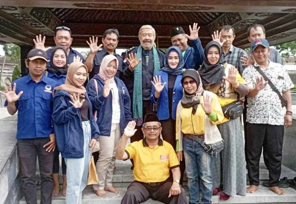 Gubernur ABN Partai NasDem Ziarah ke Makam Bung Karno