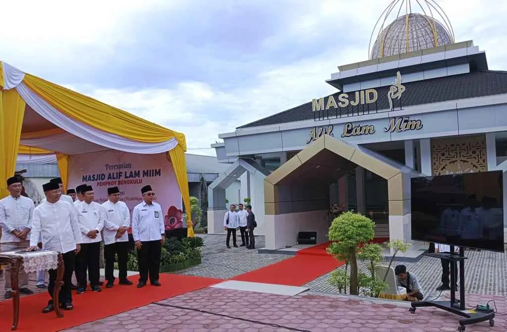 Gubernur Bengkulu Resmikan Masjid Alif Lam Mim