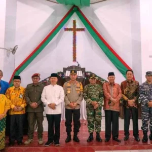 Gubernur Rohidin Keliling Tinjau Aktivitas Malam Tahun Baru 2023 Gubernur Rohidin Keliling Tinjau Aktivitas Malam Tahun Baru 2023
