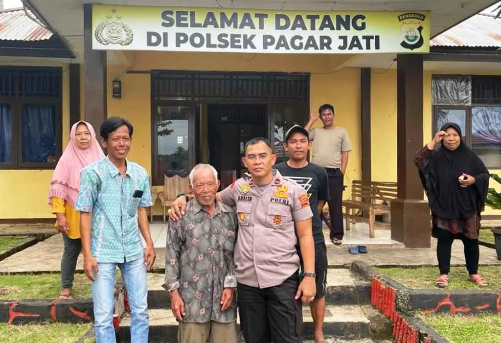 Ingin Beli Bibit Cabe, Kakek ini Malah Tersesat di Benteng