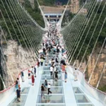 Jembatan Kaca Pertama di Indonesia