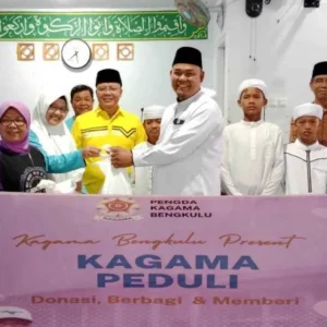 Kagama Peduli, Gubernur Rohidin dan Kagama Bengkulu Salurkan Bantuan Kagama Peduli, Gubernur Rohidin dan Kagama Bengkulu Salurkan Bantuan