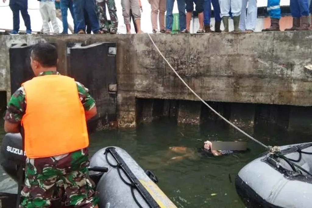 Mayat Tanpa Identitas Mengapung di Pulau Baai