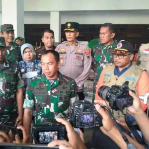 Peduli Banjir Kudus, Kodam IV/Diponegoro Bersama Forkopimda Beri Bantuan