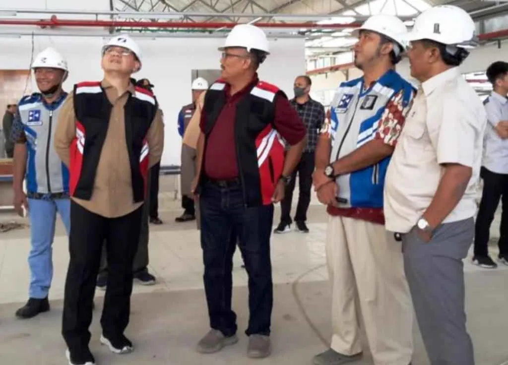 Pj Wali Kota Tinjau Pembangunan Pasar Induk Among Tani Batu