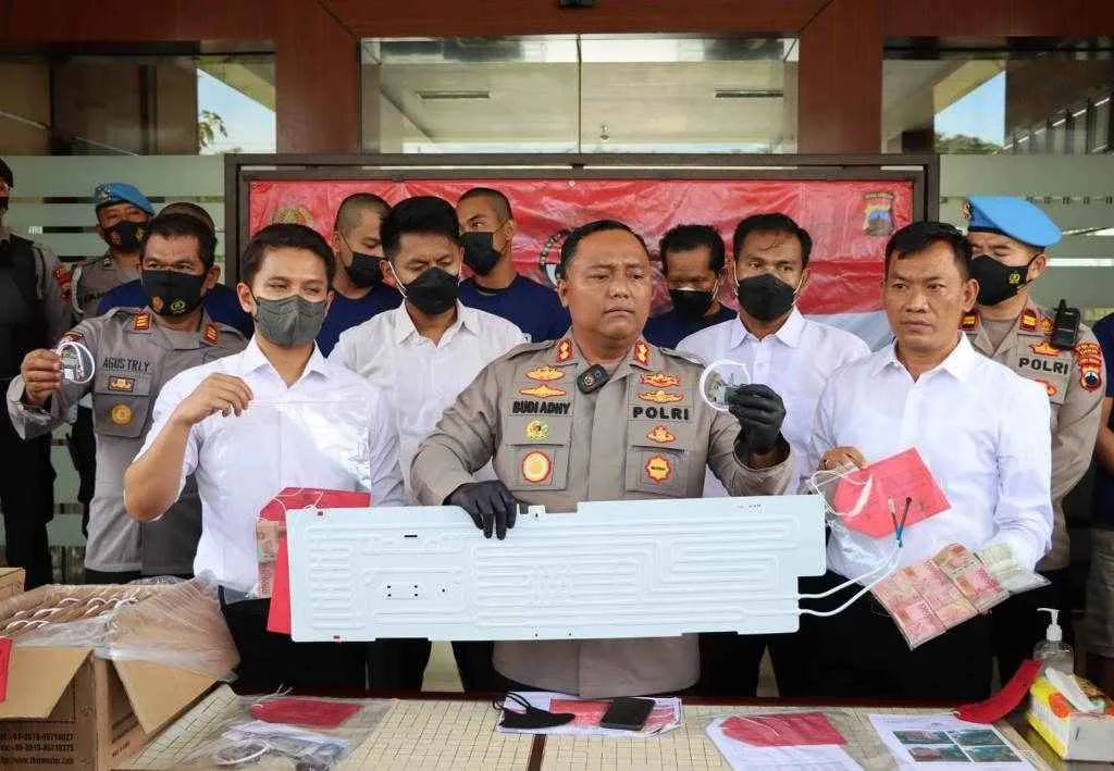 Polres Demak Ringkus Komplotan Pencuri Thermostat dan Rollbond Evaporator