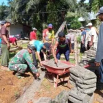 Rumah Warganya Mau Roboh, Pemdes Arga Jaya Ajak Gotong Royong