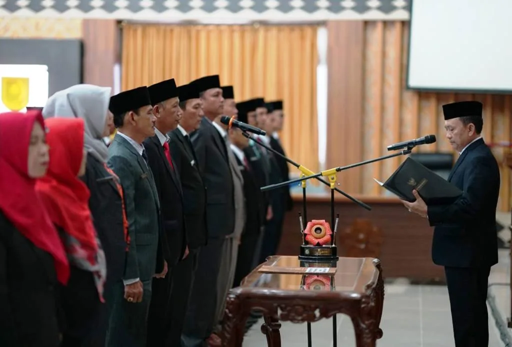 Lantik 29 Pejabat Fungsional DPMPTSP, Hamka : Tidak Berinovasi Bakal Tergilasgka Kredit