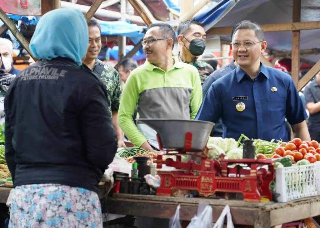 Sidak Pasar Relokasi, Pj Wali Kota Batu : Stok Barang Jangan Ditahan