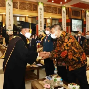 Wabup Malang Dampingi Menko PMK RI Hadiri Dies Natalis UB