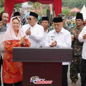 Bupati Malang Bersama Yenny Wahid Resmikan Jalan dan Jembatan
