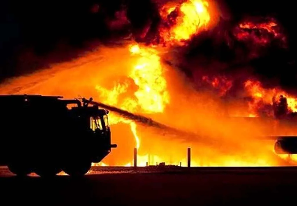 Diduga Akibat Korsleting Listrik, Rumah Warga Manna Habis Terbakar